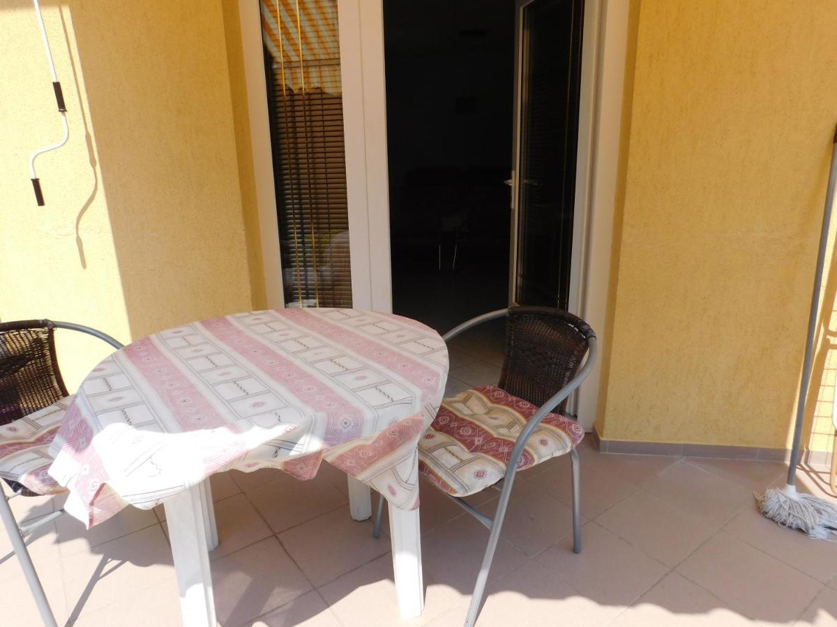 Apartment Akacfa Hortenzia *